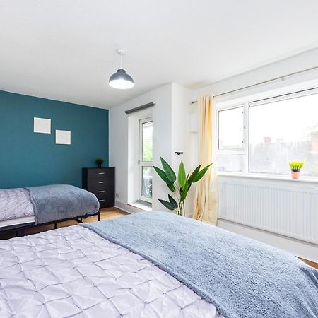 Excel O2 Stunning Large 3 Bedroom Apartment With Balcony London Eksteriør bilde