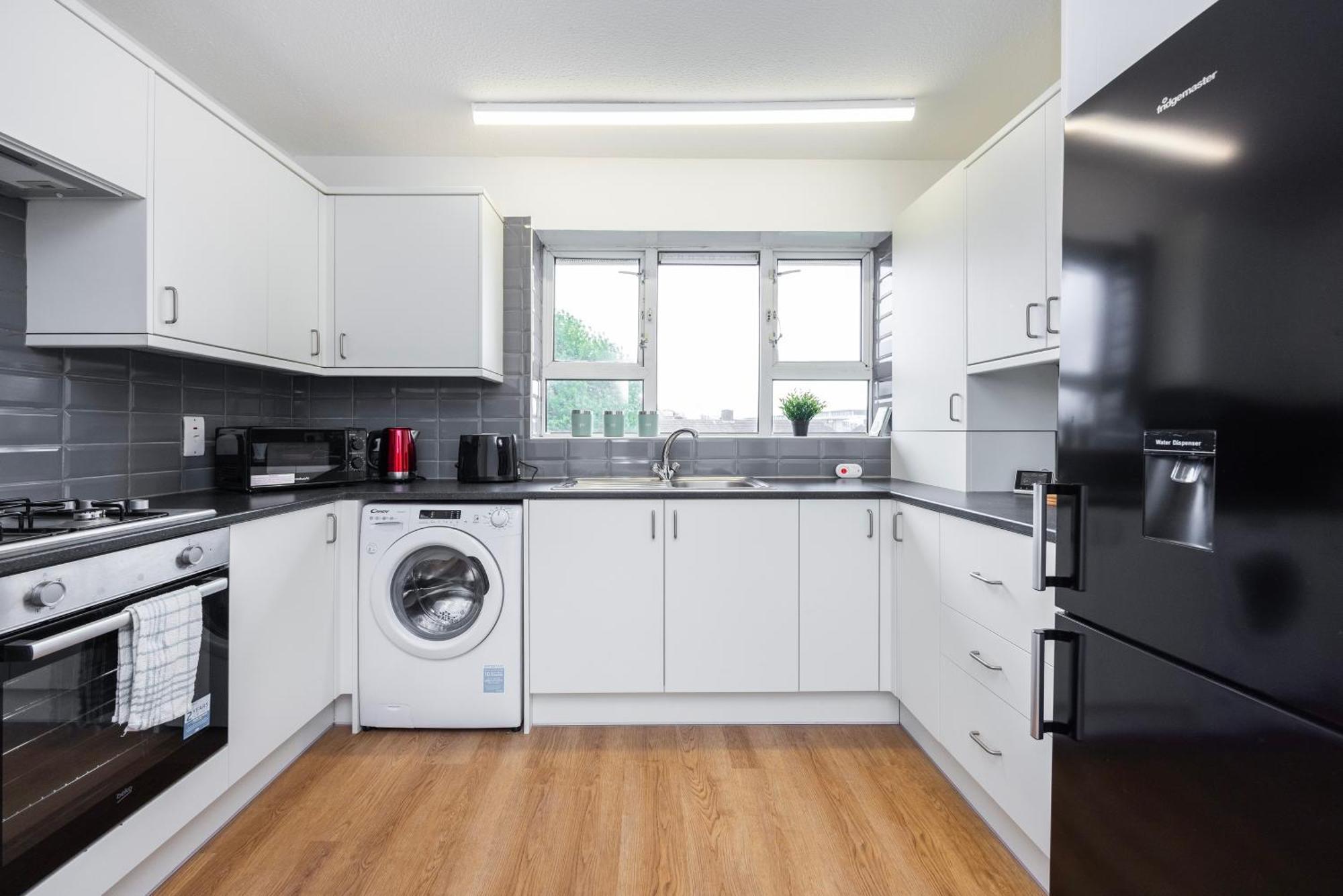 Excel O2 Stunning Large 3 Bedroom Apartment With Balcony London Eksteriør bilde