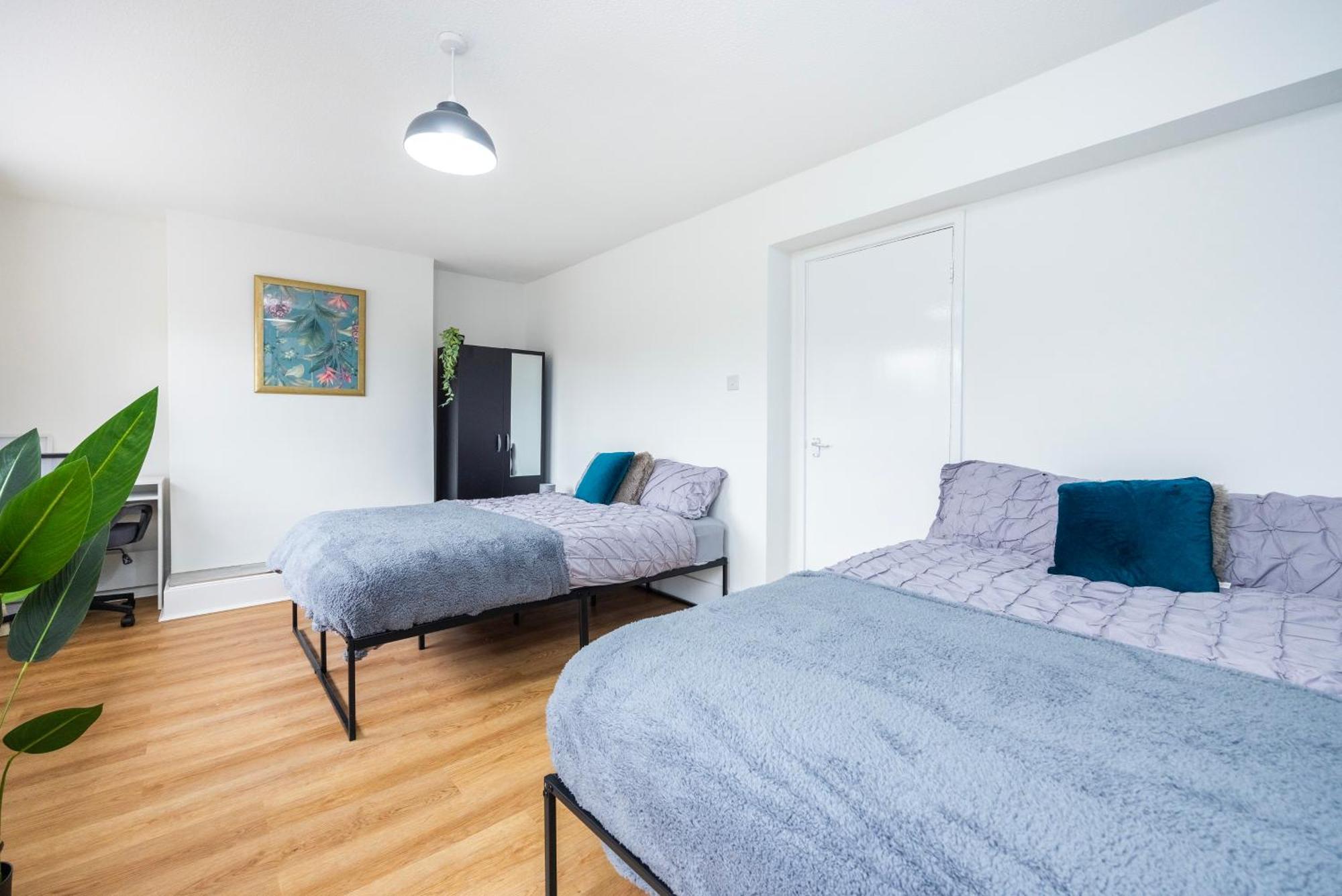 Excel O2 Stunning Large 3 Bedroom Apartment With Balcony London Eksteriør bilde