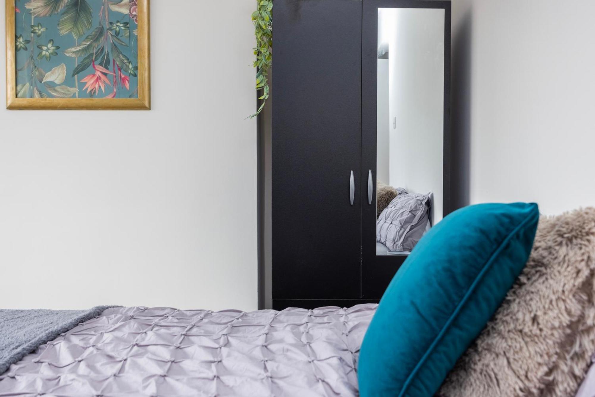 Excel O2 Stunning Large 3 Bedroom Apartment With Balcony London Eksteriør bilde
